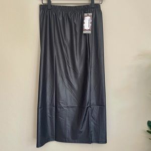 Boohoo Black Midi Skirt